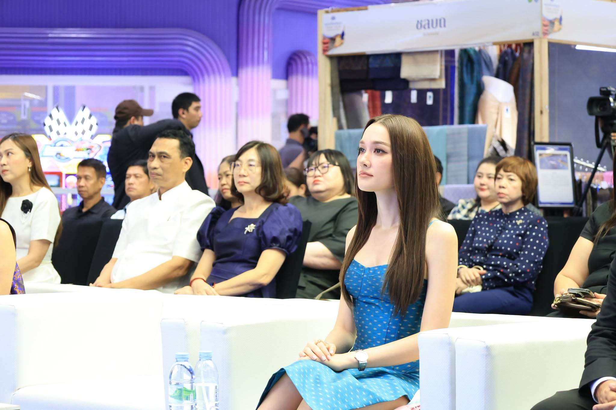title - ส.ป.ก. ร่วมเป็นเกียรติในพิธีเปิดงานโครงการประชาสัมพันธ์และส่งเสริมการจำหน่ายผ้าไหมและผลิตภัณฑ์หม่อนไหมสัญจร ณ กรุงเทพมหานครและจังหวัดนนทบุรี ครั้งที่ 2